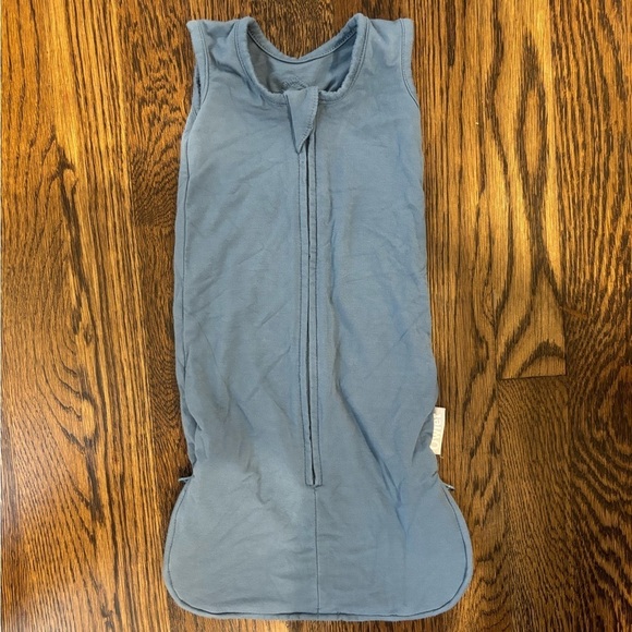 Owlet Dream Sleeper with Swaddle Sleep Sack - Picture 3 of 9